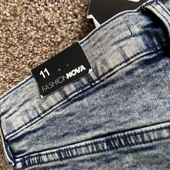 Fashion Nova Jeans Favorite Trip Classic Bootcut New Womens Size 11 - Picture 8 of 11